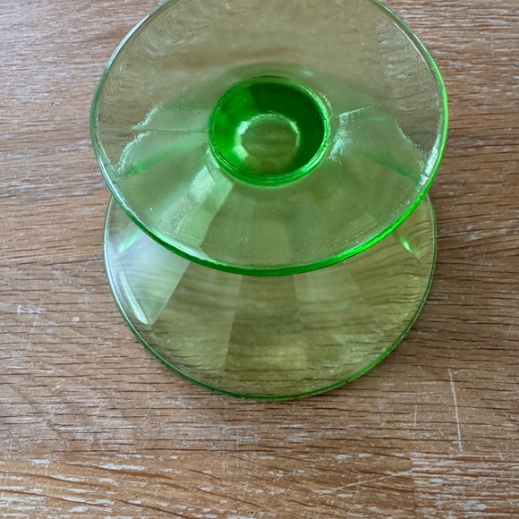 Vintage Federal Vaseline Uranium Glass Sherbet Dish - Picture 4 of 5